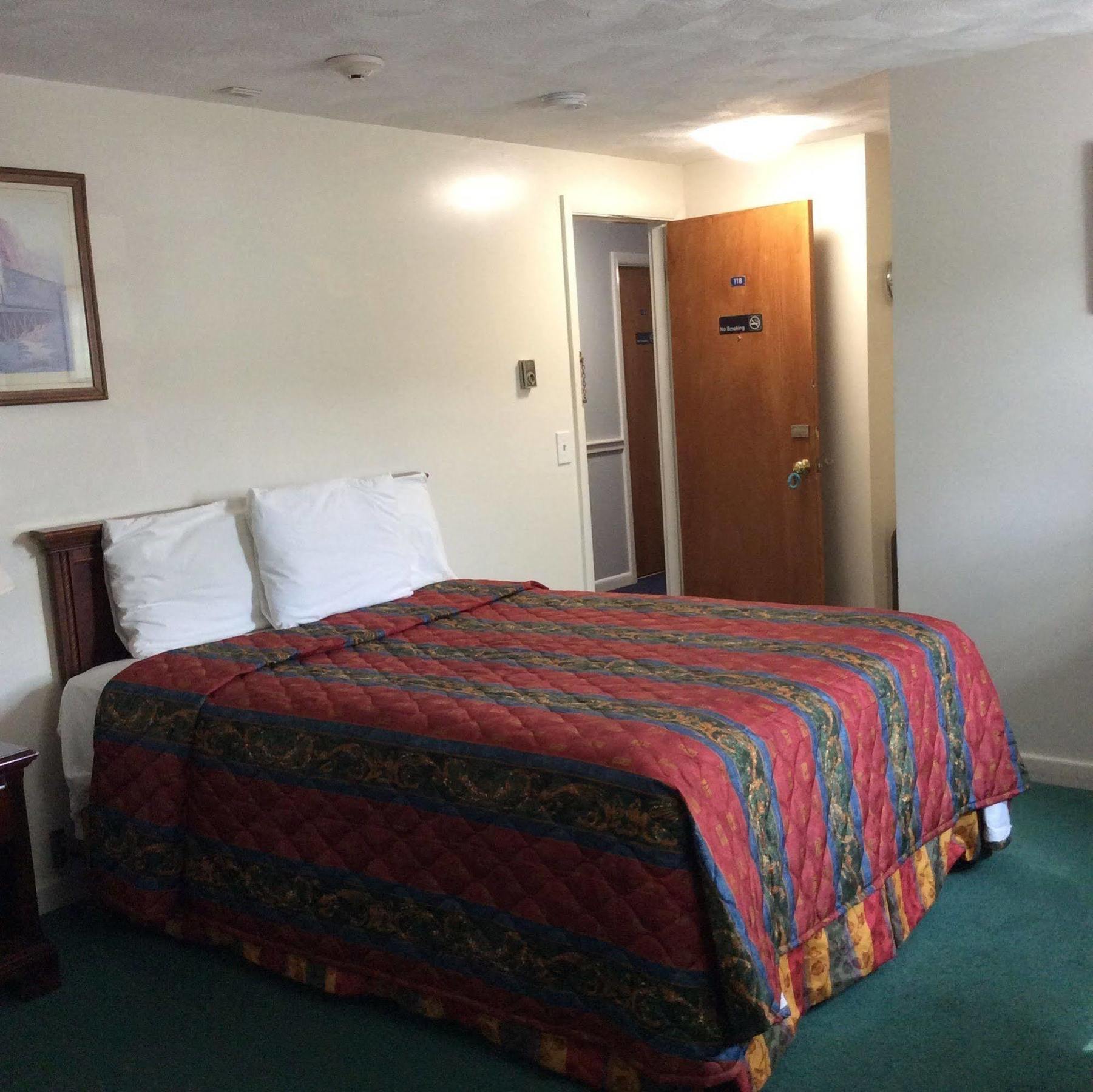 Wickford Motor Inn North Kingstown Exterior photo