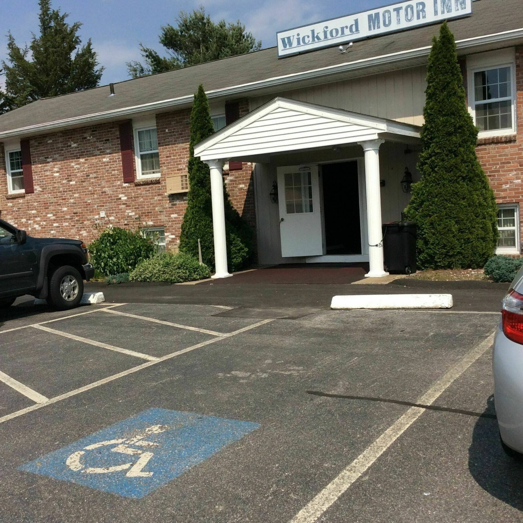 Wickford Motor Inn North Kingstown Exterior photo